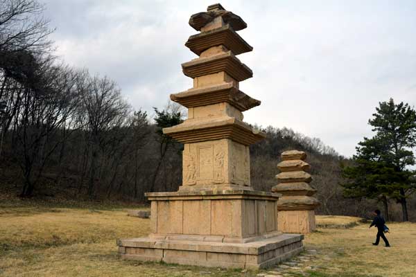 Janghang-ri Temple site