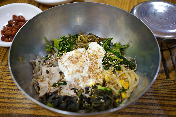 Yangsan Tongdosa Wild Vegetable Bibimbap